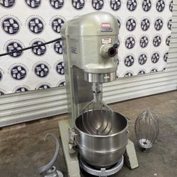 HOBART DOUGH MIXER 60 QUARTS 3 PH