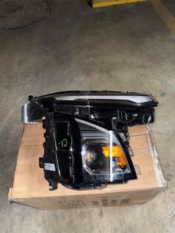 2024-25 Chevy Equinox Right Headlight Assy