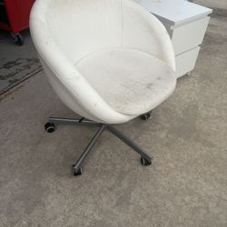 Free Rolling Chair 