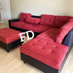 New In Box !! -HEIGHTS SECTIONAL + STORAGE OTTOMAN SET