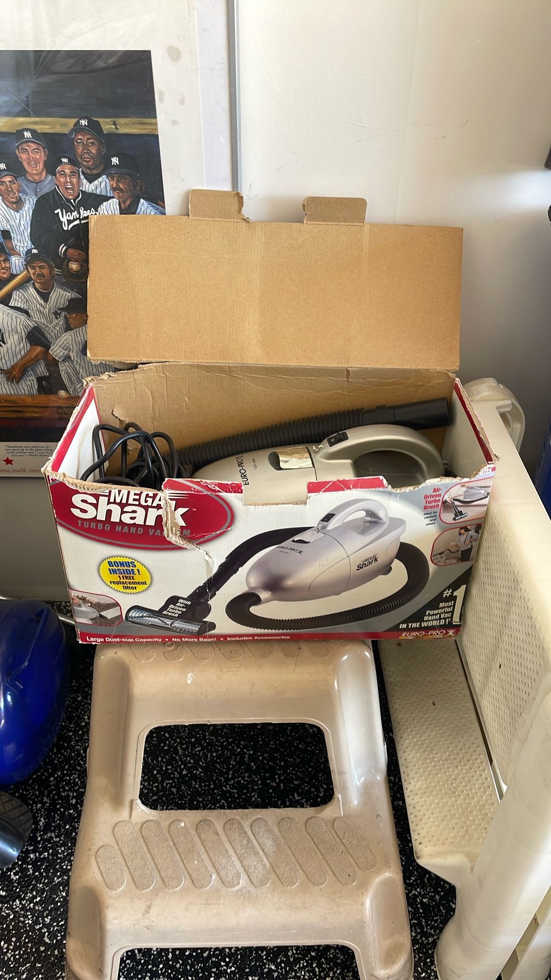 Mega, shark turbo hand vacuum