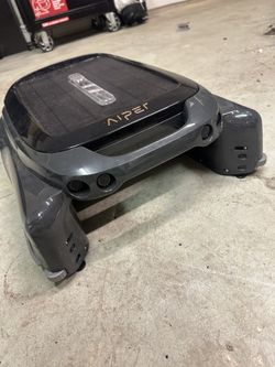 AIPER Robotic Pool Cleaner – SELF-DRIVING Pool Vacuum! WORKS PERFECT