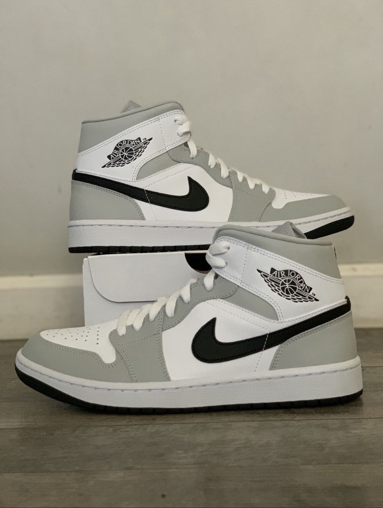 Mens Size 9 Jordan 1 Mid Gray Fog