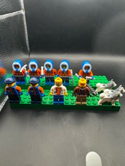 City artic minifigure bundle