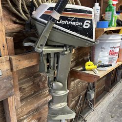 Johnson 6 hp Longshaft & 6 Gallon tank