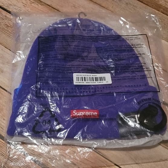 Supreme x New Era NY Shop Beanie " Purple " One Size