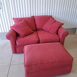 love seat couch in good condition no holes or rips.