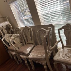 Formal Dining Table, Great Condition, Seats 8 