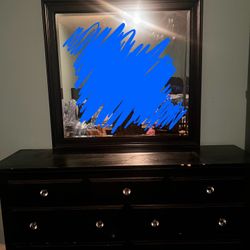 🖤 Black Dresser with Mirror – Needs a Little TLC 🖤