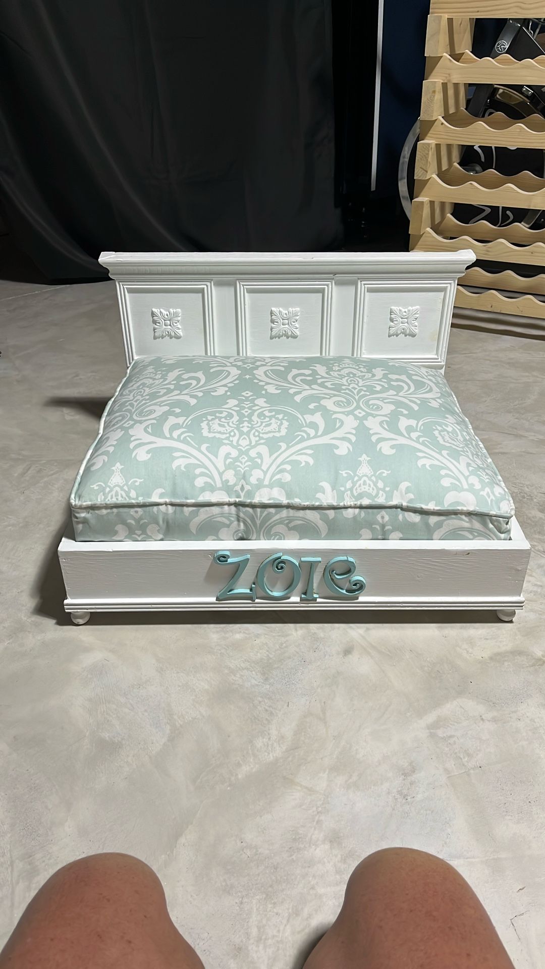 “Zoie” custom-made dog bed