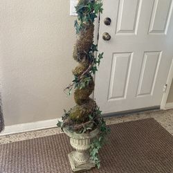Faux Topiary Tree 