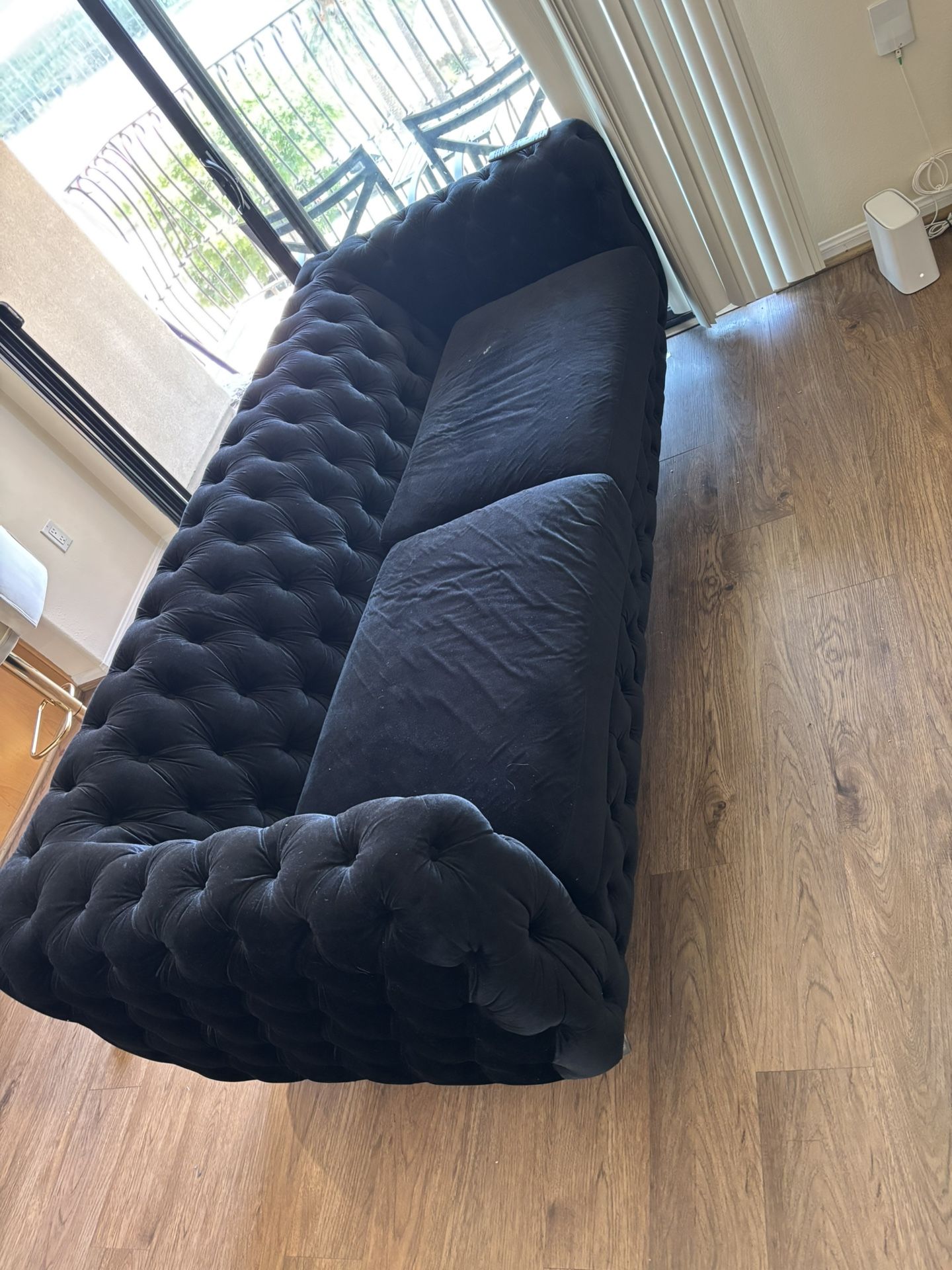 Free Couch 