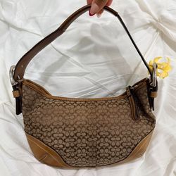 COACH vintage shoulder bag
