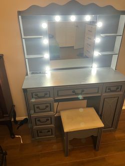 Gray Vanity