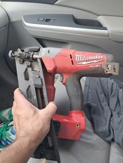 M18 Fuel 16 Gauge finish nailer