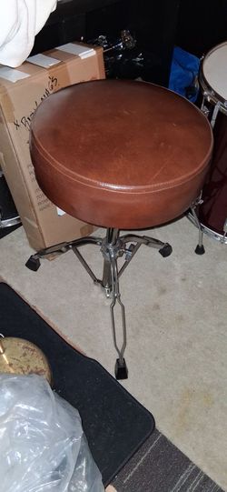 Drum throne