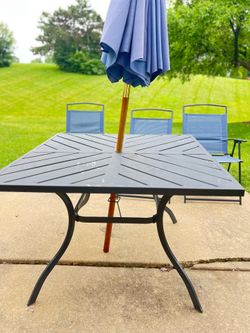 Backyard Table & Chair