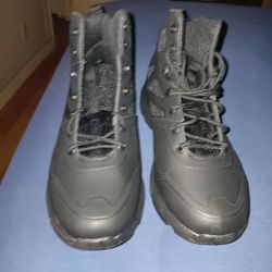 Interceptor Size 9 Brand New In Box