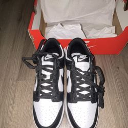 Nike Dunks 