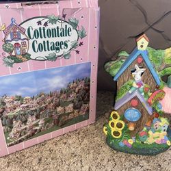 2000 Cottontale Cottages - Birdhouse Gallery Village House