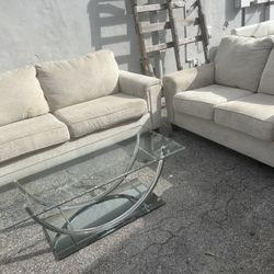 Sofa  Loveseat And Coffe Table  550