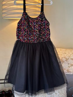 Girls Dress Size: 7/8