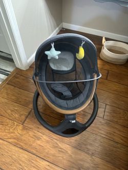 Baby swing