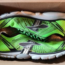 Brooks Size 13