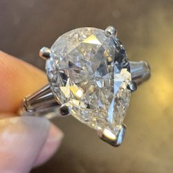 Antique Diamond & Platinum Engagement Ring 2.09 Total Carat Weight 