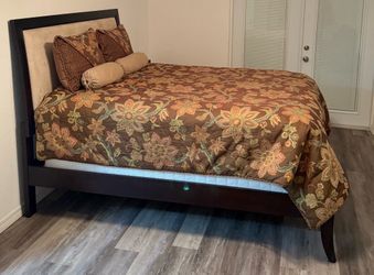 Queen Bed