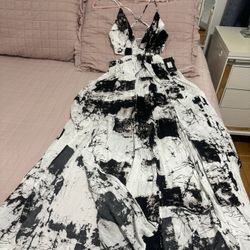 Fashion Nova Dress 👗 Size Large, New Whit Tags 