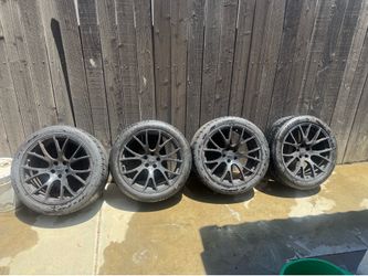 OEM hellcat rims