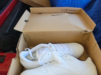 Women's Size 11 New Reeboks