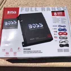 BOSS AUDIO AMP.  R1100MK