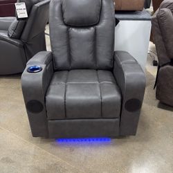 Recliner 