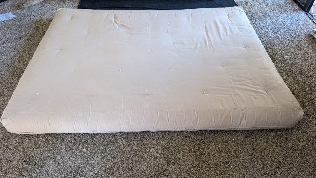 Queen Size Cotton Filled Futon Mattress