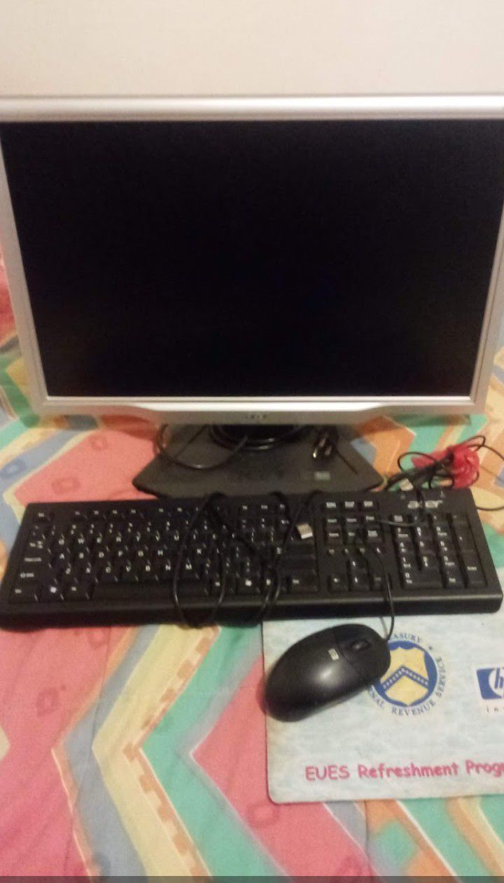 Monitor, Keyboard, Mouse 