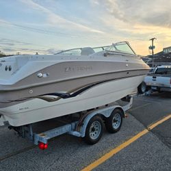 boat Larson 1999