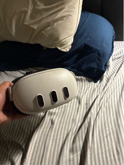 Meta quest 3 with battery strap