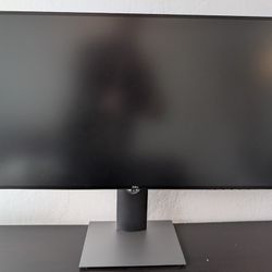 Dell UltraSharp U2719DC USB-C Monitor 27" QHD IPS