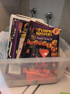 Pumpkon carving kit