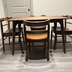 Walnut Dining/Kitchen Table & Set of 4 Chairs