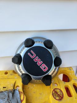Gmc Hub Cover