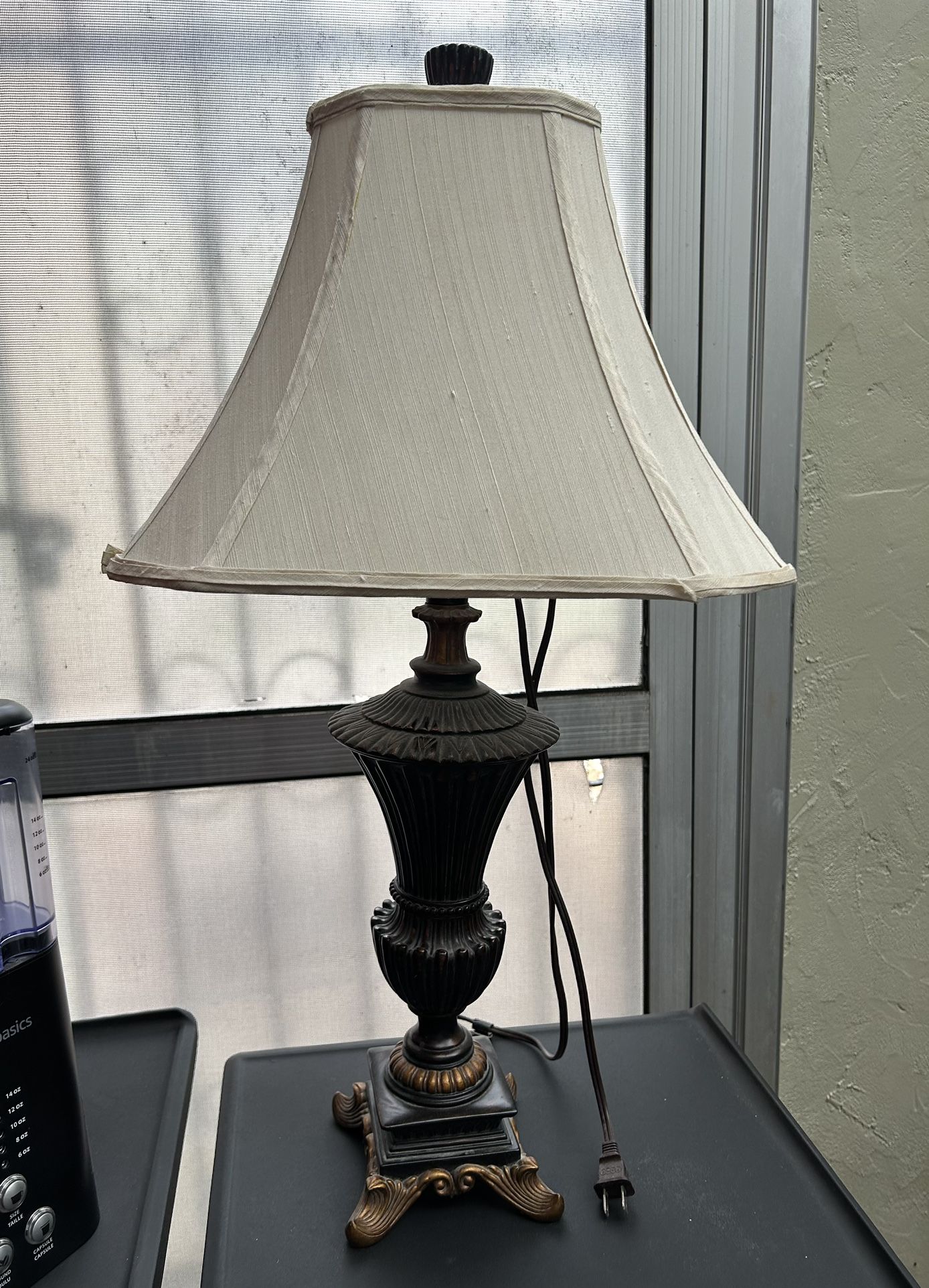 Lamp/ Lámpara