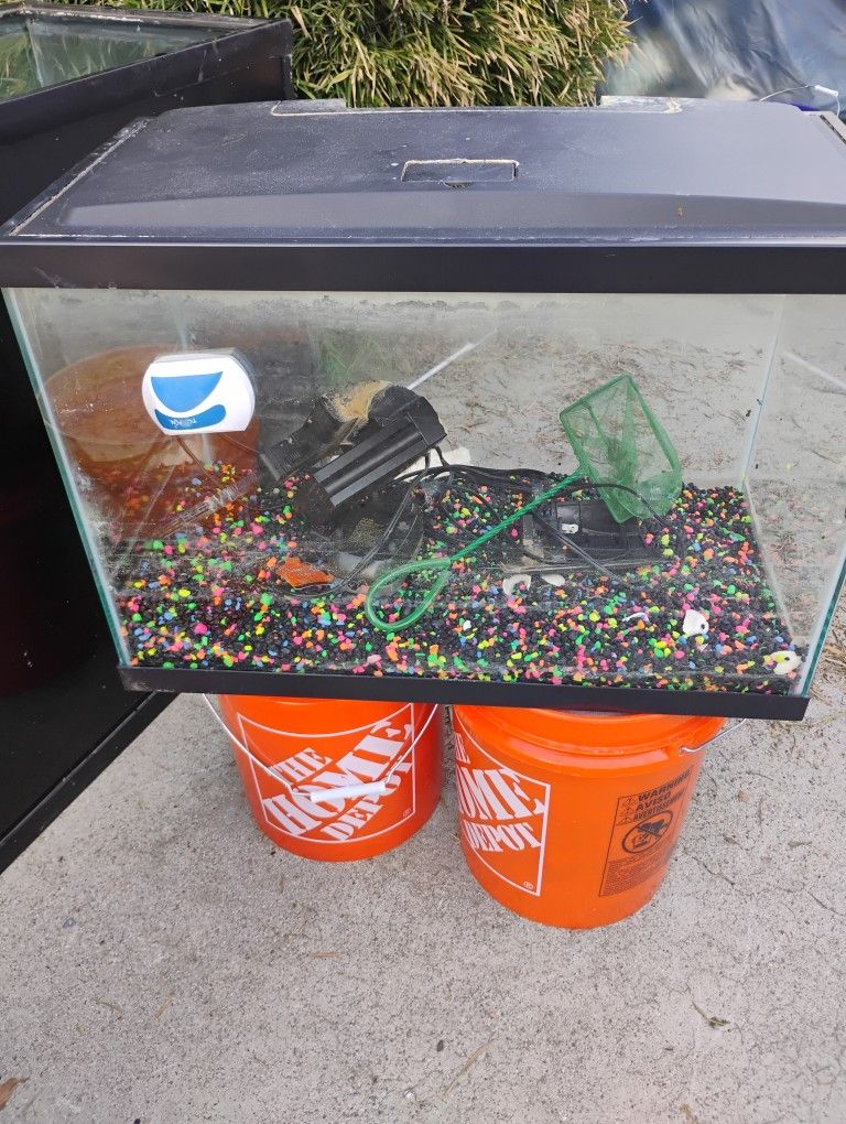 30 Gallon Aquarium 