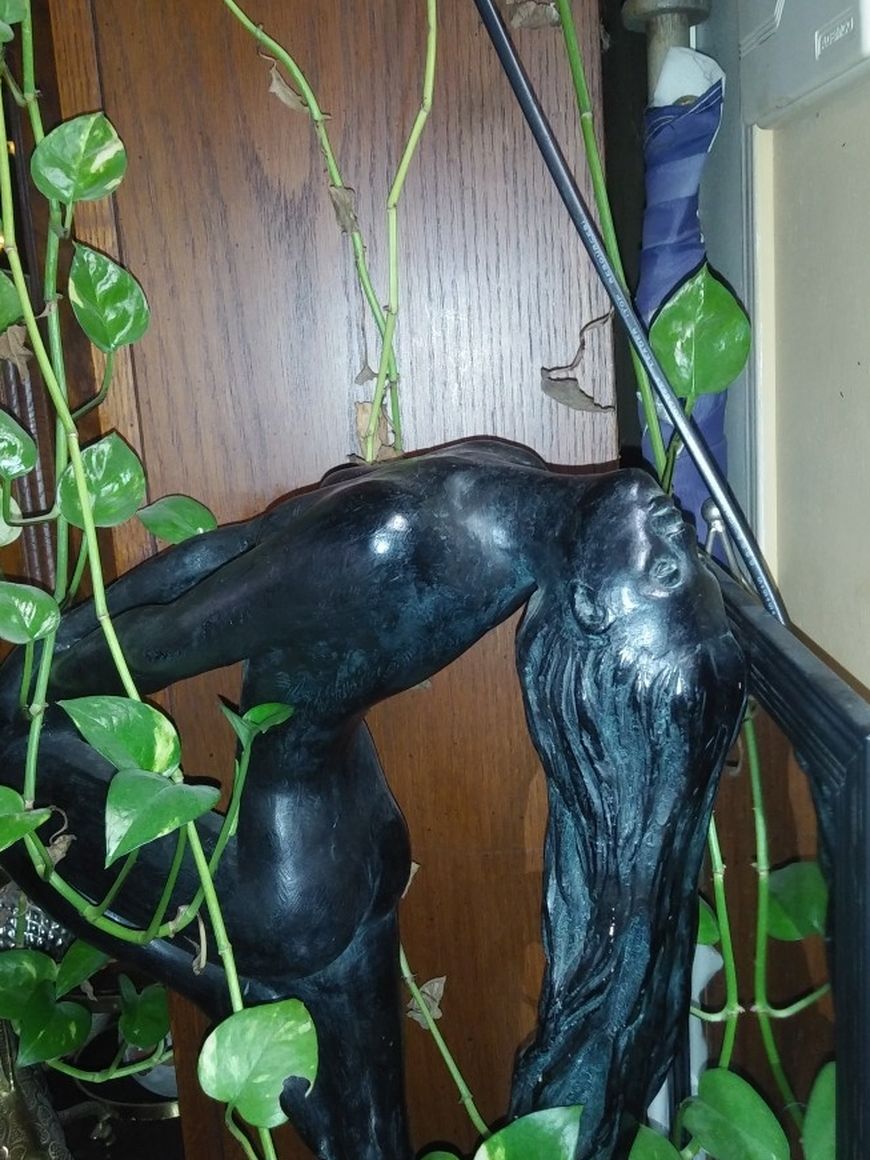 Celestial Morning Sculpture. 21 And 1/2 In Tall. Austin Sculpture No Chips In Good Condition