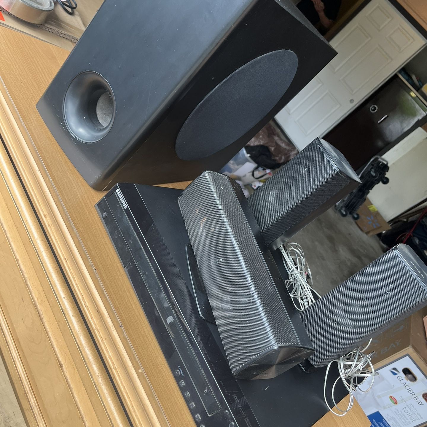 Samsung Speaker Set w/Subwoofer