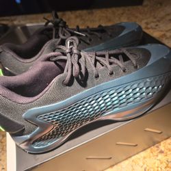 Anthony Edward's 1 Low JQ6135 Pre-owned 10.5