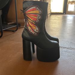 Current Mood Platform Boots