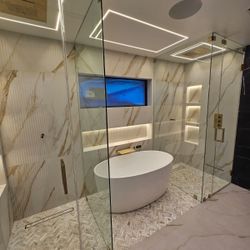 Glass Shower In All The Measures